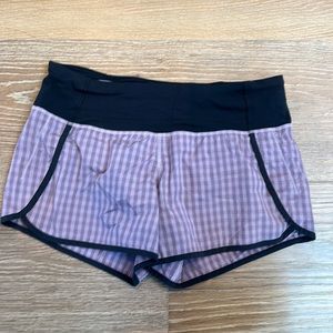 Lululemon speed up short- Size 6 in checked purple with black detail